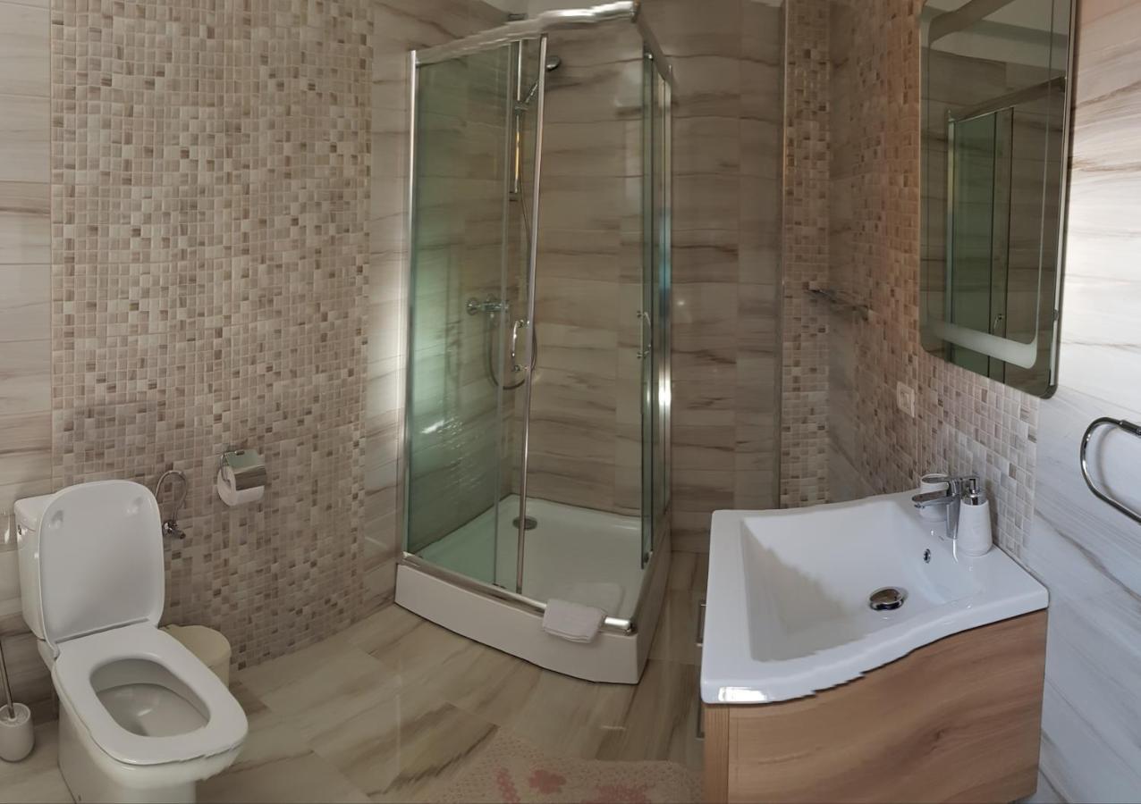 Casa Montis Hotel บอร์ชา ภายนอก รูปภาพ