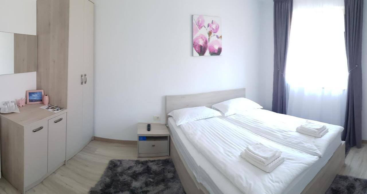 Casa Montis Hotel บอร์ชา ภายนอก รูปภาพ